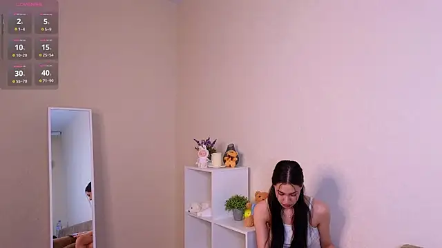 Snapshot of miacuteeee chatting on October 24, 5:09 pm miacuteeee online show from October 24, 5:09 pm