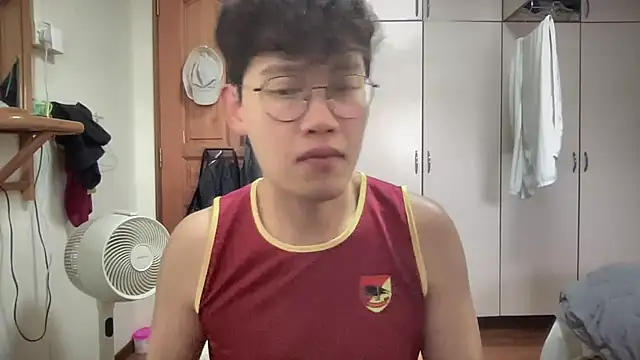 Passionatetwink2 online show from September 22, 9:11 am