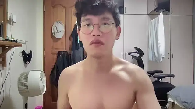 Passionatetwink2 online show from October 2, 10:00 am