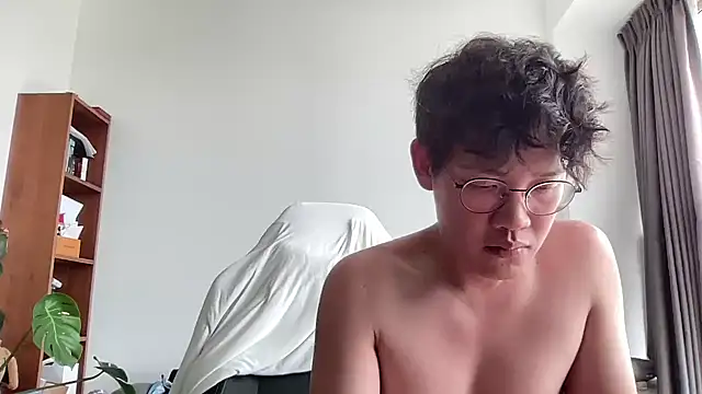 Passionatetwink2 online show from October 25, 5:26 am