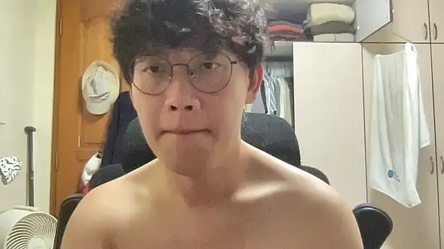 Passionatetwink2 online show from March 6, 10:34 am