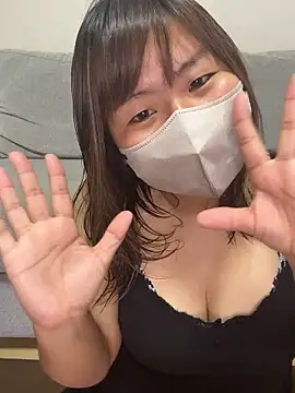 xxx yuna xxx online show from September 28, 7:52 pm