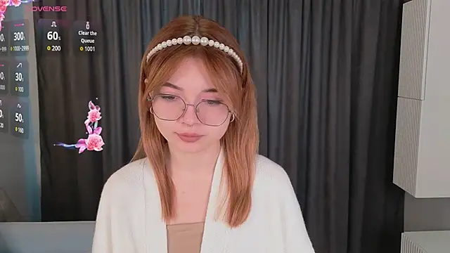 Susan Gardner online show from October 19, 6:03 am