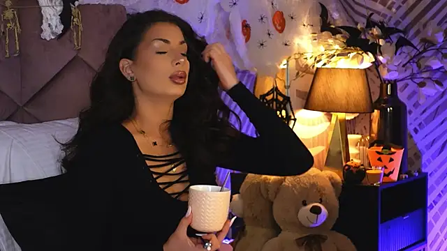 Snapshot of EvaRhea chatting on October 29, 3:53 am EvaRhea online show from October 29, 3:53 am