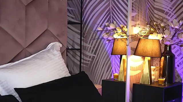 Snapshot of EvaRhea chatting on November 24, 4:01 am EvaRhea online show from November 24, 4:01 am