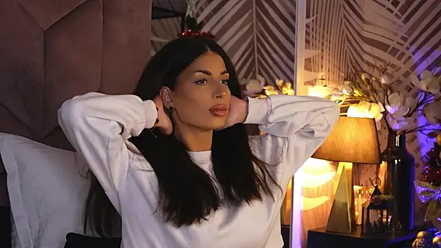 Snapshot of EvaRhea chatting on December 5, 3:59 am EvaRhea online show from December 5, 3:59 am