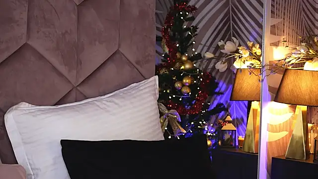 EvaRhea online show from December 19, 4:41 am