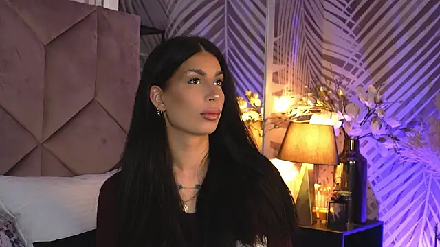 EvaRhea online show from February 13, 3:57 am