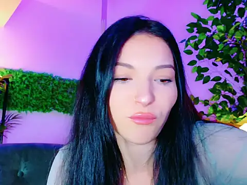 CutenessGirl online show from November 7, 8:03 am