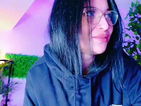 CutenessGirl online show from November 20, 7:08 am