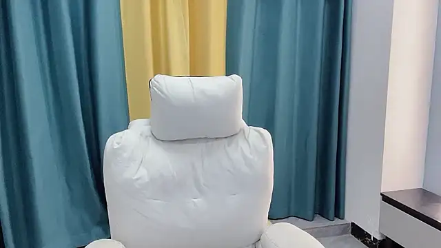 xiaoyang5200 online show from March 18, 11:46 am