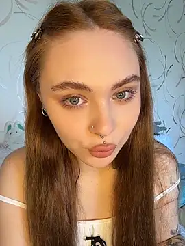 LunaMillie online show from June 6, 11:48 am