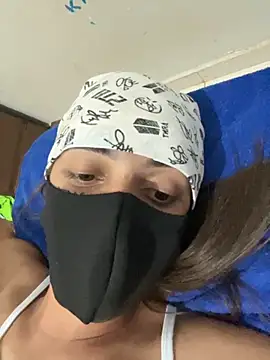 Snapshot of Bandidasexy22 chatting on September 17, 3:30 am Bandidasexy22 online show from September 17, 3:30 am