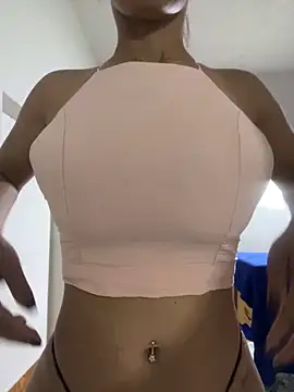 Snapshot of Bandidasexy22 chatting on October 18, 2:18 pm Bandidasexy22 online show from October 18, 2:18 pm