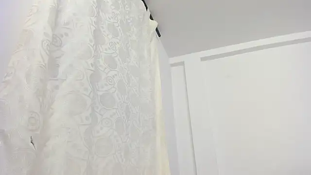 Snapshot of Ebony_danik chatting on September 27, 11:54 pm Ebony danik online show from September 27, 11:54 pm