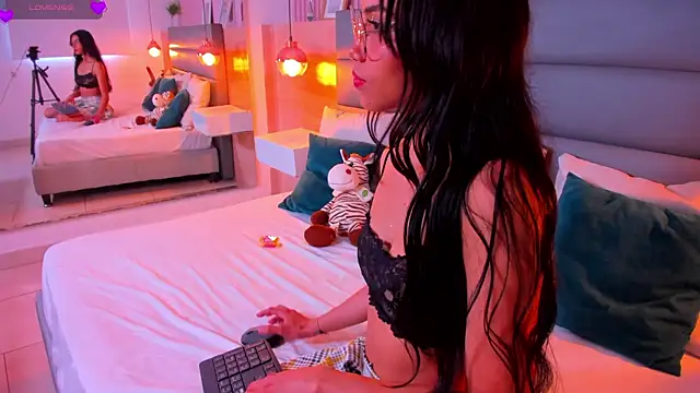 miyu lu online show from September 30, 3:28 pm