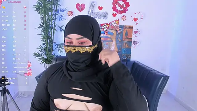 Snapshot of samanee_konn chatting on May 13, 7:55 pm samanee konn online show from May 13, 7:55 pm