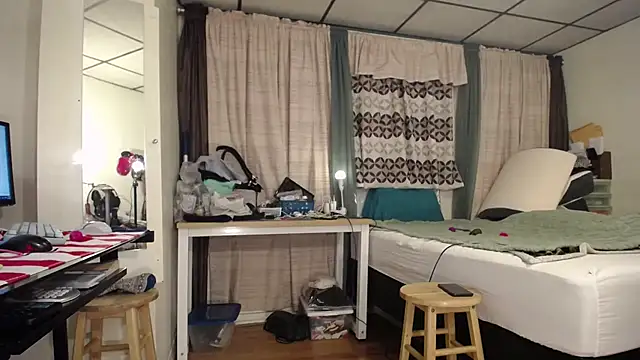 ANALTRAINING4U2 online show from February 24, 4:49 am