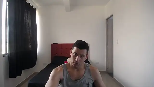 yohacriss online show from November 17, 8:25 pm