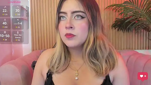 Snapshot of Jenny_Wolridge_ chatting on October 25, 7:30 pm Jenny Wolridge  online show from October 25, 7:30 pm