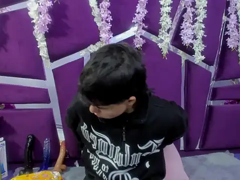 Snapshot of Bruno_Cruzz chatting on February 4, 3:12 am Bruno Cruzz online show from February 4, 3:12 am