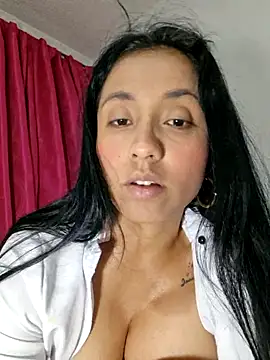 Snapshot of SofiiMilf chatting on July 22, 2:58 am SofiiMilf online show from July 22, 2:58 am