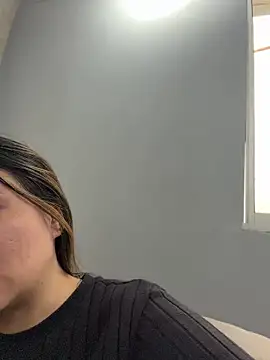 Sky Junne online show from April 21, 5:28 pm