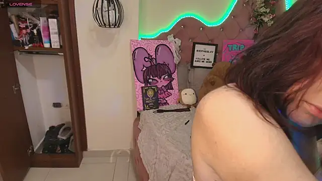 sophiievv online show from November 5, 7:03 pm