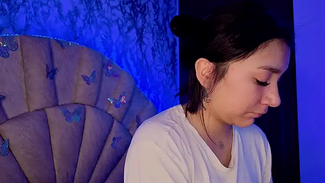 sophiievv online show from May 23, 6:23 pm