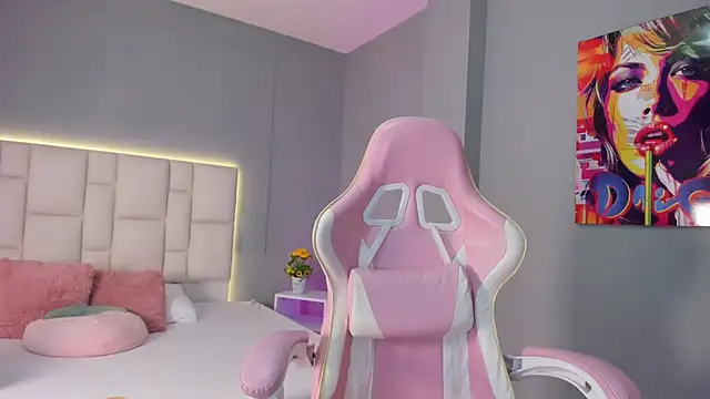 SammyRose  online show from January 16, 7:40 pm