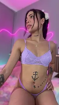 Snapshot of SammyRose_ chatting on May 13, 8:06 pm SammyRose online show from May 13, 8:06 pm