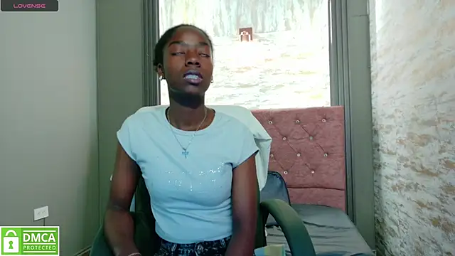 Snapshot of katia_green1 chatting on September 9, 11:32 am katia green1 online show from September 9, 11:32 am