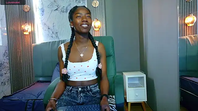 Snapshot of katia_green1 chatting on October 6, 11:51 am katia green1 online show from October 6, 11:51 am