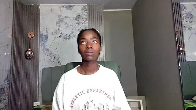 Snapshot of katia_green1 chatting on December 1, 11:59 am katia green1 online show from December 1, 11:59 am