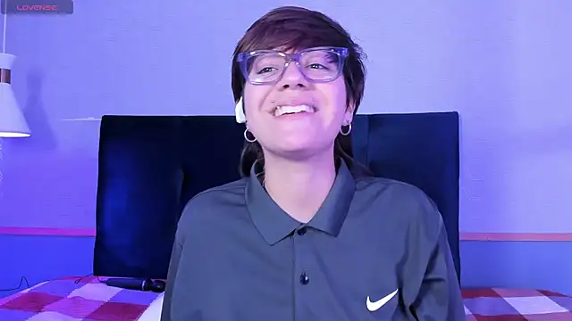 Tsuki Maru online show from March 11, 12:55 pm