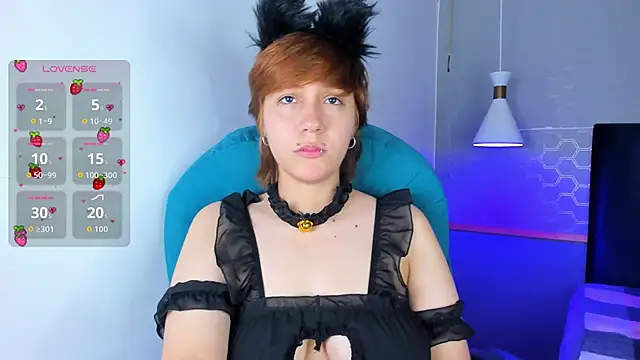 Snapshot of Tsuki_Maru chatting on May 28, 8:39 pm Tsuki Maru online show from May 28, 8:39 pm