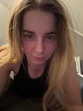 ellieen online show from November 15, 11:32 pm