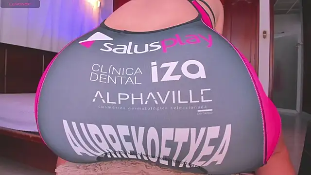 Shantal 777 online show from April 21, 2:01 pm