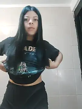 Snapshot of LunaJacobs chatting on October 26, 2:56 pm LunaJacobs online show from October 26, 2:56 pm