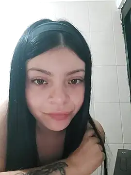 Snapshot of LunaJacobs chatting on November 12, 12:11 am LunaJacobs online show from November 12, 12:11 am