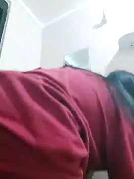 Snapshot of LunaJacobs chatting on November 23, 2:33 am LunaJacobs online show from November 23, 2:33 am