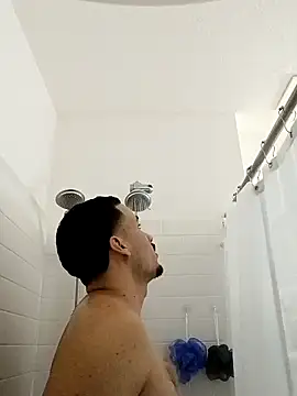 Jadriel23 online show from October 8, 6:49 pm