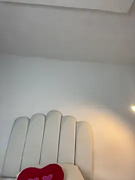 Soe Love online show from February 27, 10:54 pm