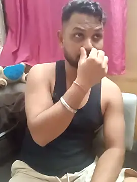 itzrocky1 online show from October 5, 7:17 am