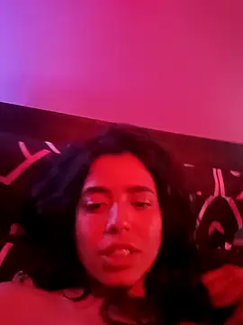 Snapshot of Maricamposs chatting on October 21, 8:48 am Maricamposs online show from October 21, 8:48 am