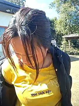 ALIENHR38 online show from February 5, 6:40 am