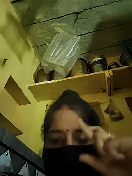 Snapshot of Savita_ji1 chatting on October 28, 2:37 am Savita ji1 online show from October 28, 2:37 am