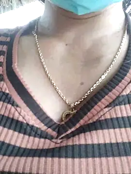 Snapshot of soope-00 chatting on October 17, 1:09 am soope-00 online show from October 17, 1:09 am