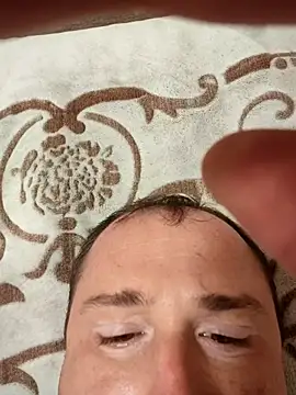 Snapshot of zurab39 chatting on November 13, 7:24 pm zurab39 online show from November 13, 7:24 pm