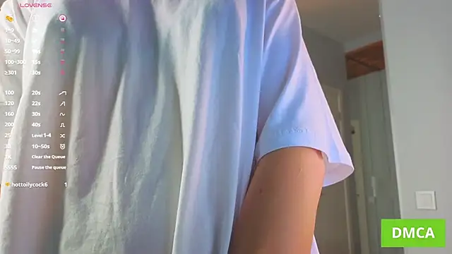 JuliannaWenger online show from October 29, 7:15 pm